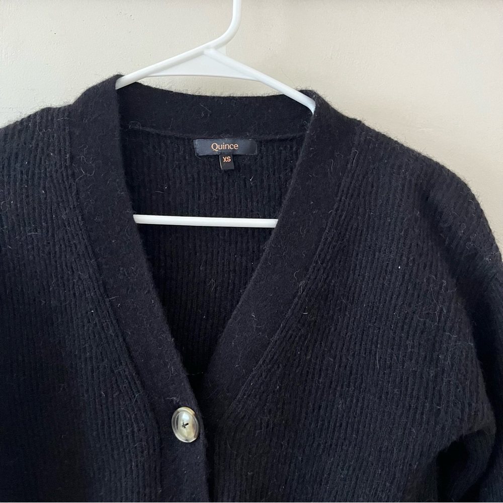 Quince | black cropped cardigan - Picture 2 of 5